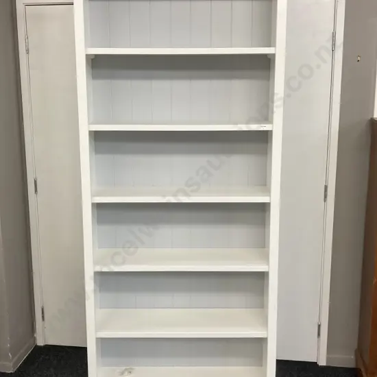 Ex Early Settler Armand Tall Bookcase, White, 6 Tier Shelving. H210 W93.5 D33.5cm